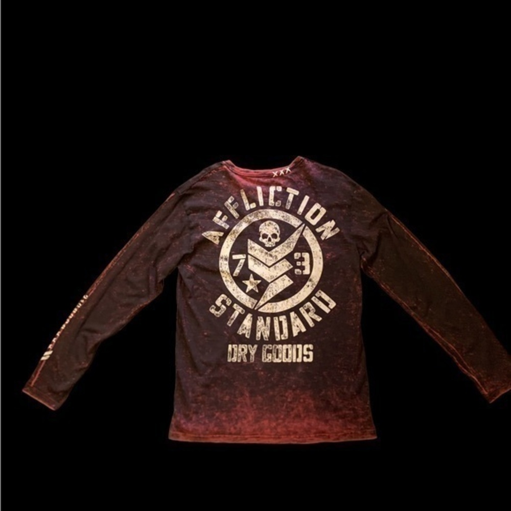 AFFLICTION LNG SLEEVE TOP NEW W TAGS! Size XL POCKETS ON FRONT AND 5 BUTTONS